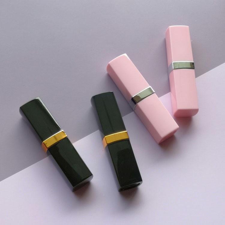 PMS Custom Eco Friendly Lipstick Tubes With Massage Lid 30g